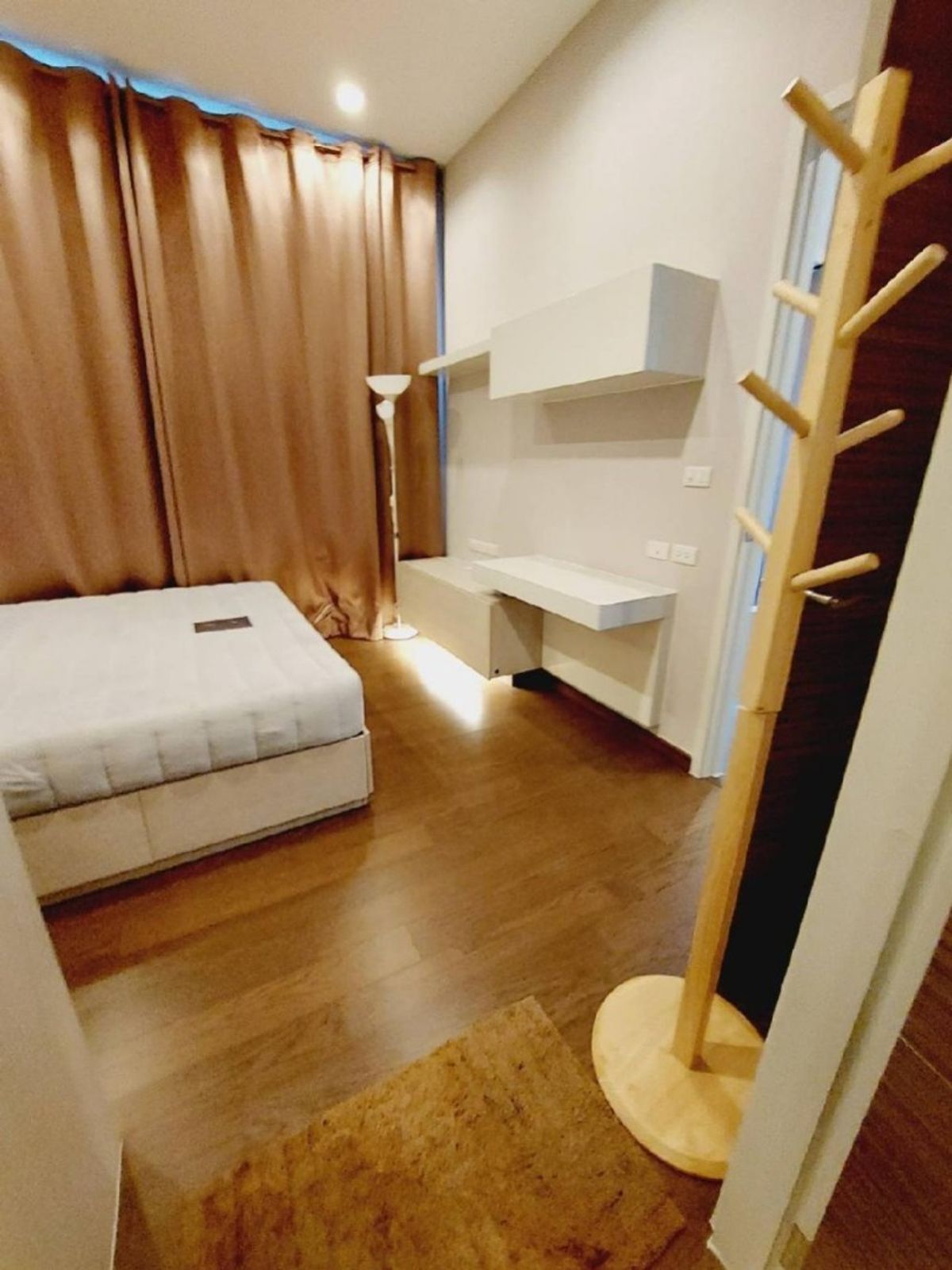 For SaleCondoRama9, Petchburi, RCA : “Condo for Sale: Q Asoke 38 sqm | Floor 17