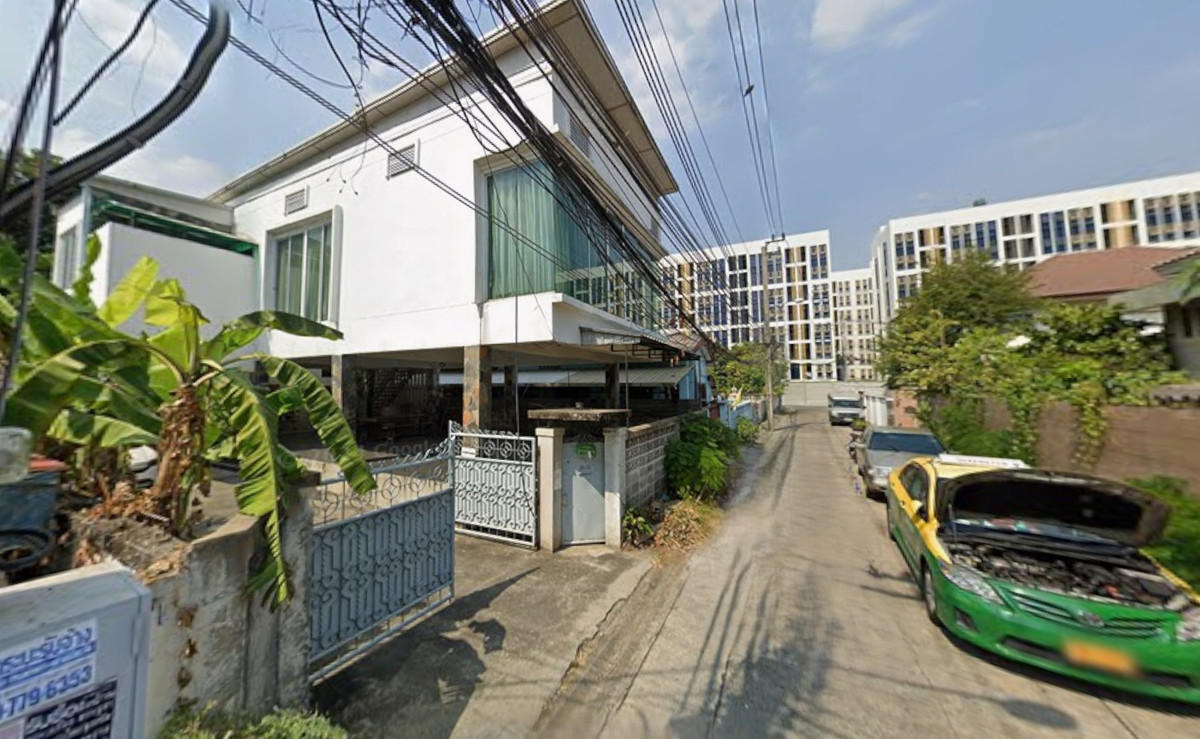 ให้เช่าทาวน์โฮมเกษตรศาสตร์ รัชโยธิน : บ้าน 2ชั้น เลี้ยงสัตว์ได้ เดิน 5นาทีถึง BTSรัชโยธิน เป็นบ้าน เพนเฮ้าสน์ ห้องนอนทั้งชั้น