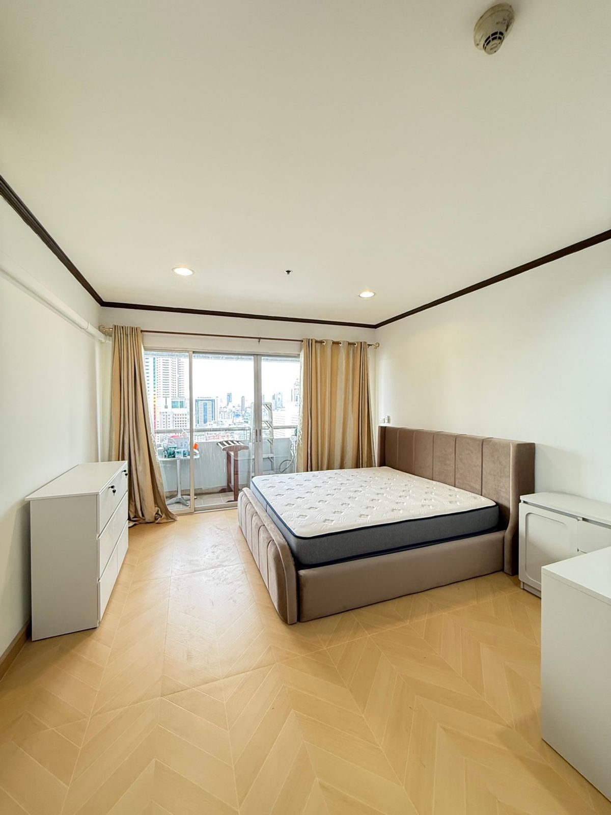 ให้เช่าคอนโดราชเทวี พญาไท : RC100325 Condo for rent, THE PLATINUM Near CentralWorld
