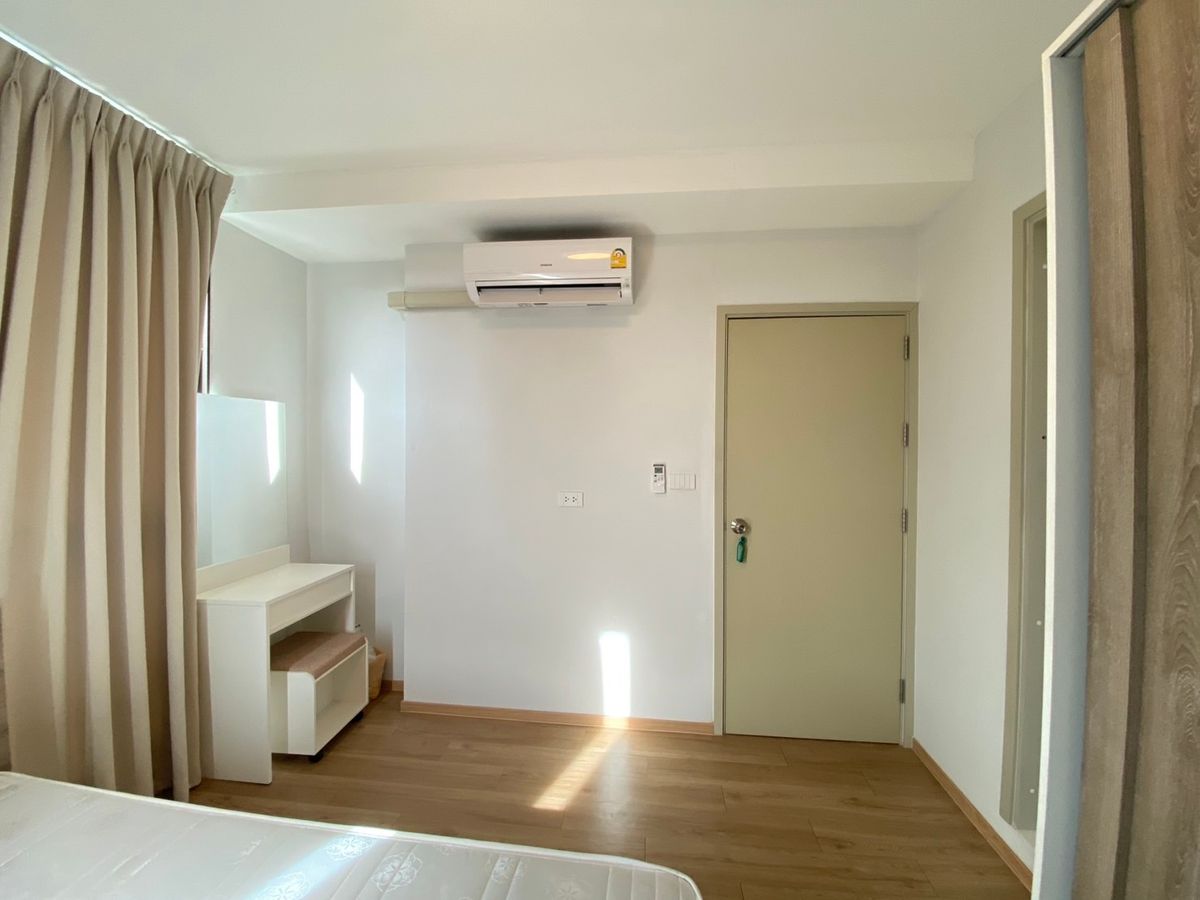 For SaleCondoLadprao101, Happy Land, The Mall Bang Kapi : Urgent sale 🔥 Feel Condo Lat Phrao 122 🔥 Near MRT Lat Phrao 101, fully furnished and equipped with appliances.