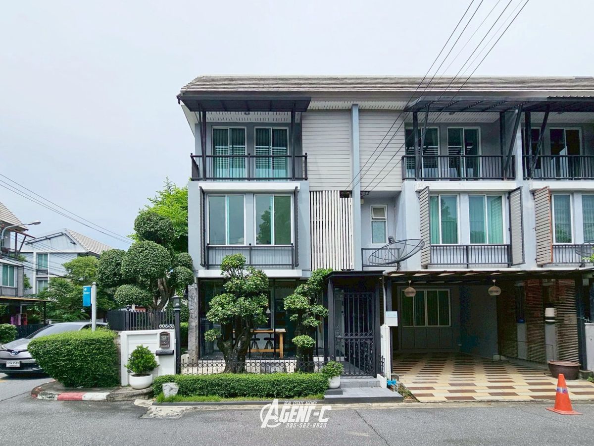 ขายทาวน์โฮมเกษตร นวมินทร์ ลาดปลาเค้า : ขายบ้านแปลงมุม  อารียา เดลี่ เกษตร-นวมินทร์ ทาวน์โฮม 3ชั้น เนื้อที่มากถึง 23.7ตรว.  ตกแต่งสไตล์ modern loft พร้อมจัดสวนสวยรอบบ้าน บรรยากาศร่มรื่น ฟังก์ชั่น 3 ห้องนอน 4 ห้องน้ำ 2 ที่จอดรถ ตกแต่งสไตล์ modern loft พร้อมสวนสวยรอบบ้าน บรรยากาศร่มรื่น