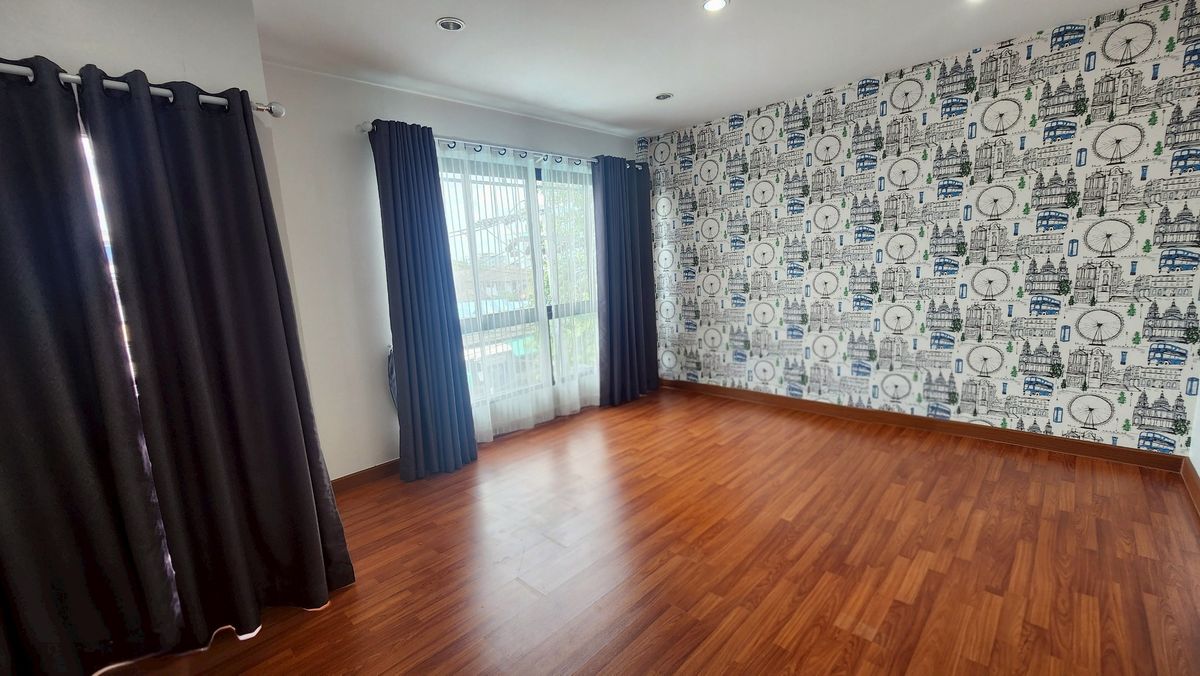 ทาวน์โฮมนวมินทร์ รามอินทรา : ขาย/ให้เช่า โฮมออฟฟิศเสนาทาวน์ นวมินทร์ 3 ชั้น ขนาด 23.6 ตร.ว.