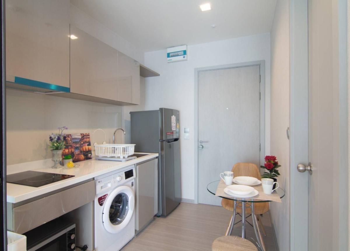 For SaleCondoOnnut, Udomsuk : Condo for Sale: Life Sukhumvit 62