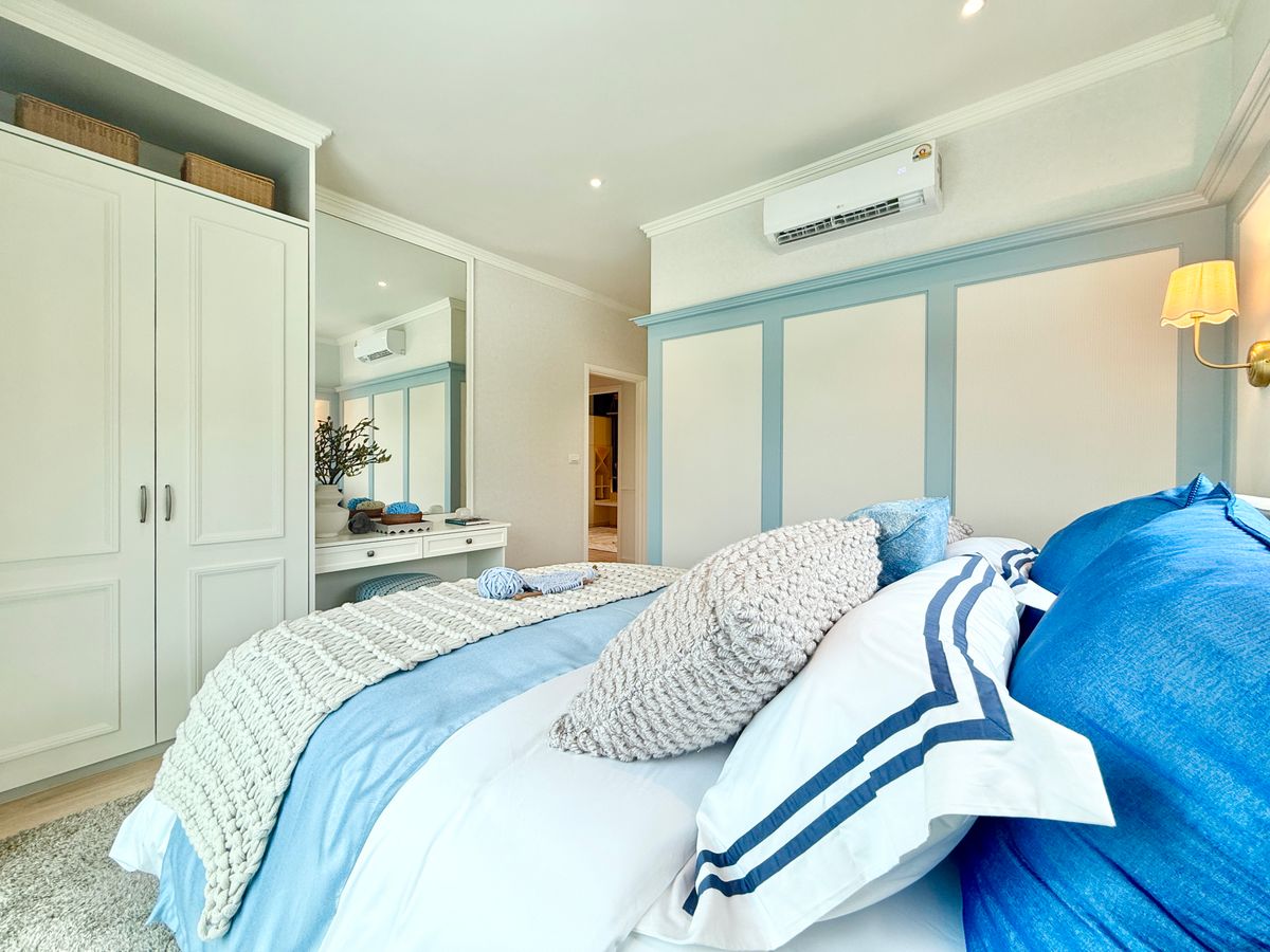 ขายบ้านนวมินทร์ รามอินทรา : Saransiri Chatuchot ส่วนกลางใหญ่กว่า 6 ไร่ บ้านเดี่ยว 3–4 นอน เริ่ม 7.99 ลบ. 📞 092-690-5445 เปิดจองรอบ Presale 4–5 ต.ค. นี้เท่านั้น 