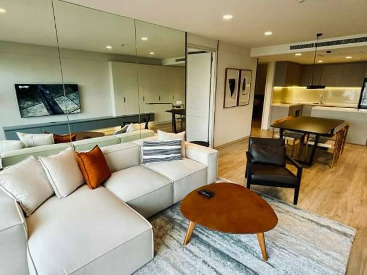 ขายคอนโดวิทยุ ชิดลม หลังสวน : Fully Furnished คอนโด low rise ซอยร่วมฤดี ใกล้บีทีเอสเพลินจิต รับแดดเช้า ทิศตะวันออก ไม่บลอควิว I Noble Above Wireless-Ruamrudee