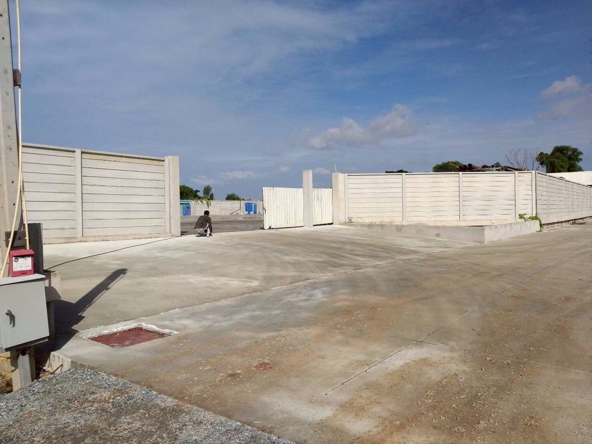 For SaleFactoryLadkrabang, Suwannaphum Airport : Land for sale, purple, developed With a factory building The owner is a German engineer. Design by yourself. Download trailer. Near motorway Near Suvarnabhumi Airport