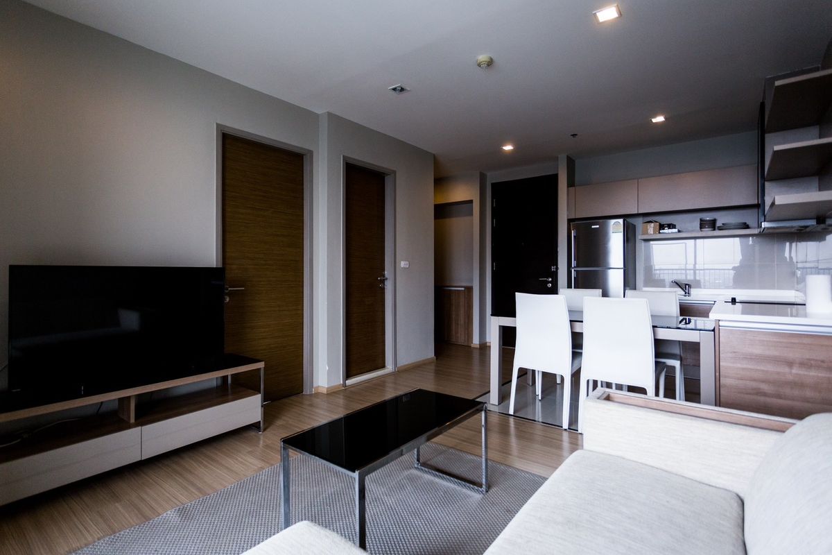 For RentCondoOnnut, Udomsuk : (For Rent)  Available Now! 2 Beds 2 Baths 65 Sq.m. Fully furnished - READY TO MOVE IN - 200m to BTS Onnut