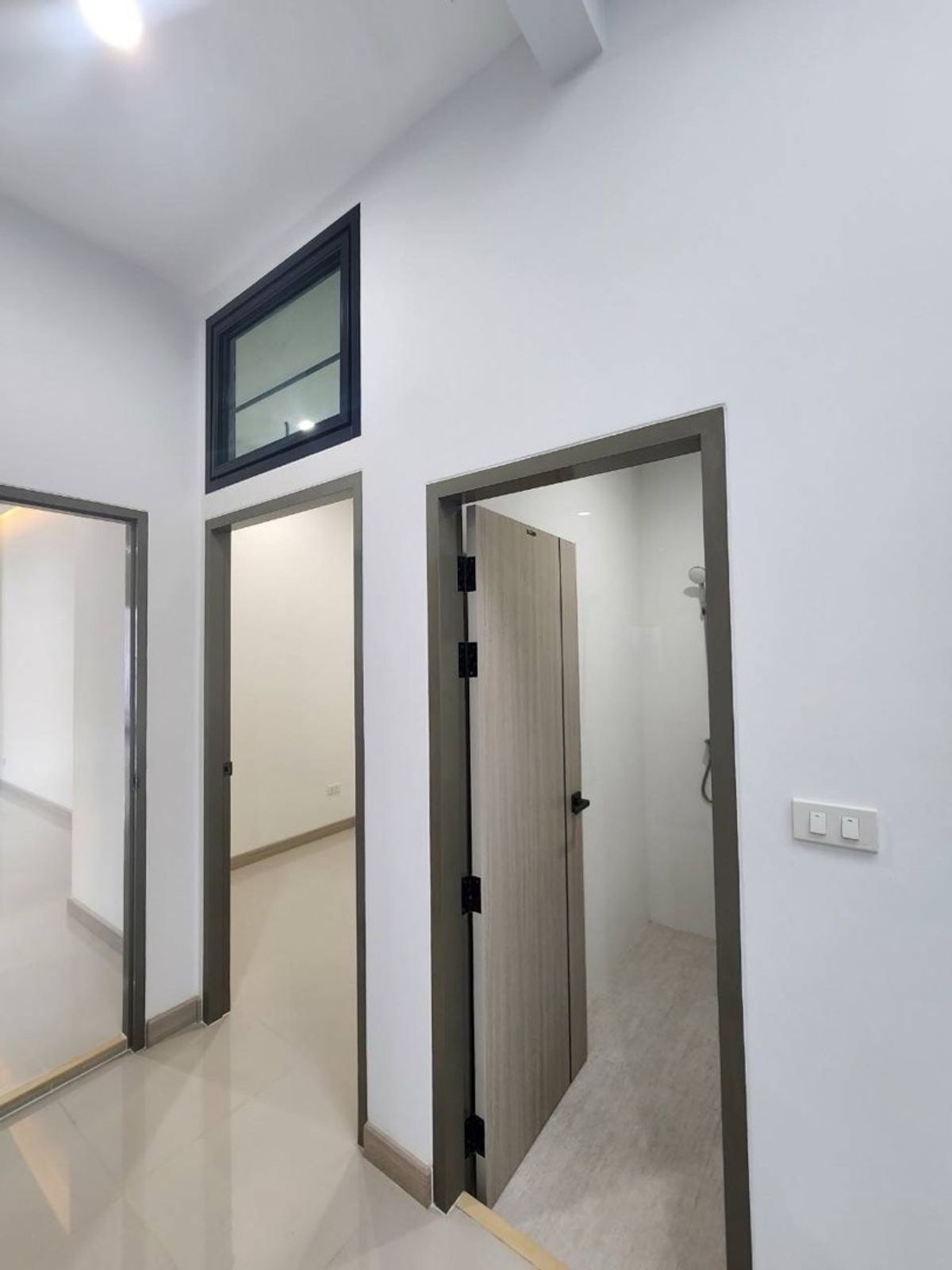 For RentHome OfficePattanakan, Srinakarin : Home Office for Rental Development, Prawet District (outside of the project is private), 2 parking spaces, company registration Rent a Back Office office, find something to eat, convenient to live, easy to live