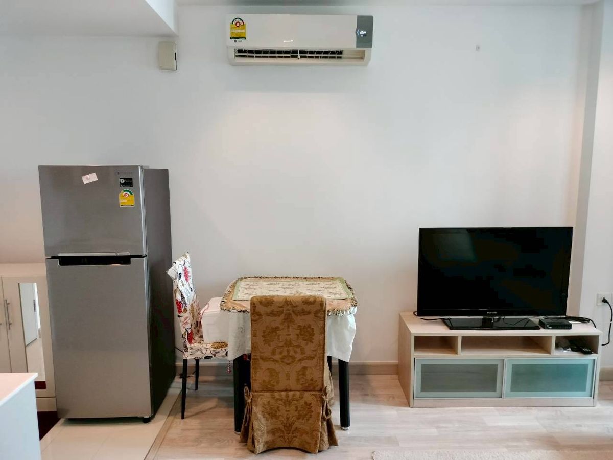 For RentCondoWongwianyai, Charoennakor : !! Beautiful room for rent IDEO Mobi Sathorn BTS, Thonburi
