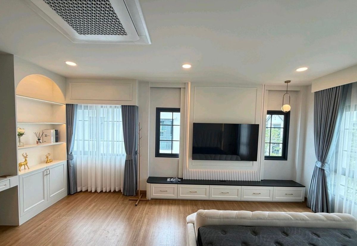 ให้เช่าบ้านบางนา แบริ่ง ลาซาล : เช่าบ้านเดี่ยว 2 ชั้น ม. เซนโทร บางนา สวย หรูหรา เฟอร์ครบ ใกล้ ศูนย์การค้าเมกา บางนา สนใจแอตไลน์ครับ@841qqlnr