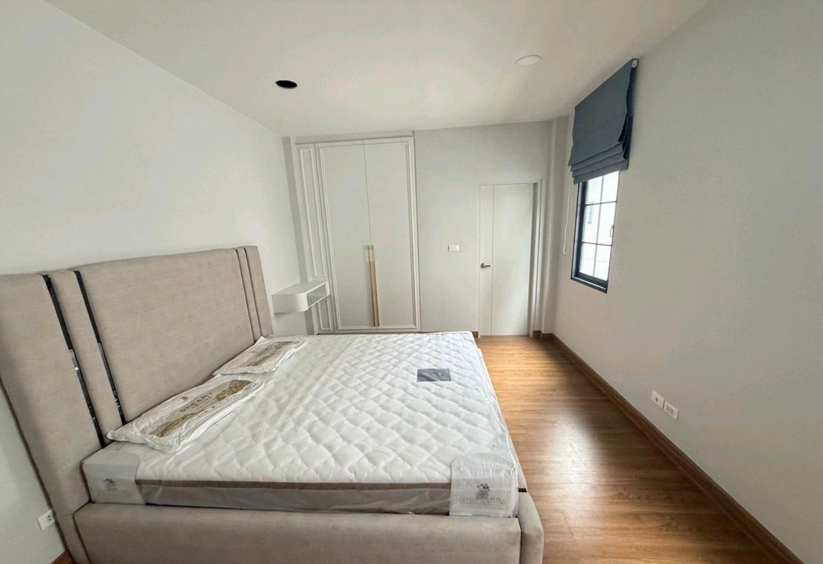 ให้เช่าบ้านบางนา แบริ่ง ลาซาล : เช่าบ้านเดี่ยว 2 ชั้น ม. เซนโทร บางนา สวย หรูหรา เฟอร์ครบ ใกล้ ศูนย์การค้าเมกา บางนา สนใจแอตไลน์ครับ@841qqlnr