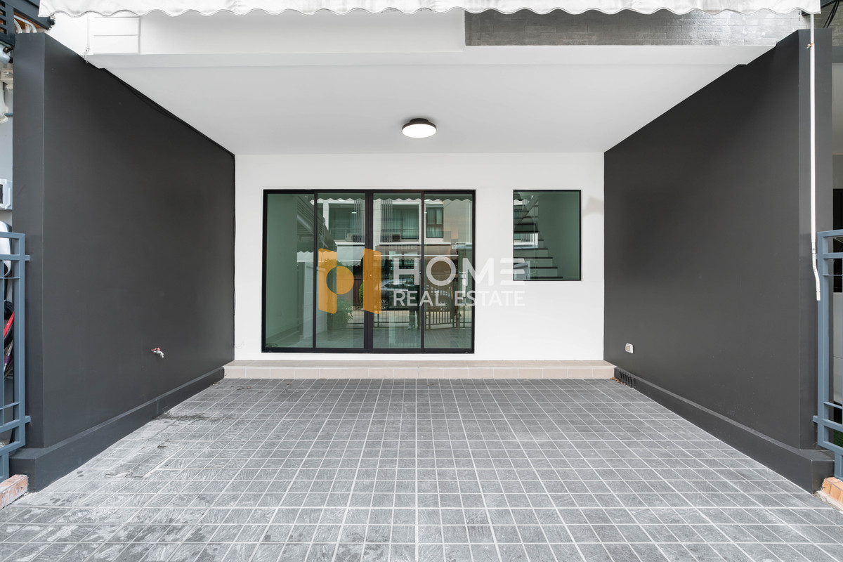 ขายทาวน์โฮมรามคำแหง หัวหมาก : ทาวน์โฮมรีโนเวทใหม่ ราคาดีมาก🔥 ทาวน์โฮม บ้านกลางเมือง พระราม 9 - รามคำแหง / 3 ห้องนอน (ขาย), Baan Klang Muang Rama 9 - Ramkhmahaeng / Townhome 3 Bedrooms (FOR SALE) AA626