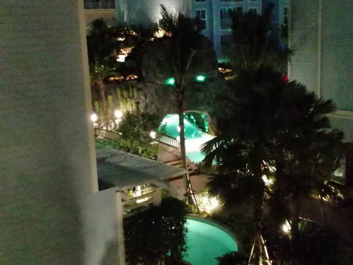 ขายคอนโดพัทยา บางแสน ชลบุรี สัตหีบ : 🔥ขายด่วน🔥แกรนด์ ฟลอริด้า บีชฟร้อนท์ คอนโด รีสอร์ท พัทยา ใกล้หาดจอมเทียน วิวสระน้ำ โซน G  (ราคาต่อรองกันได้)