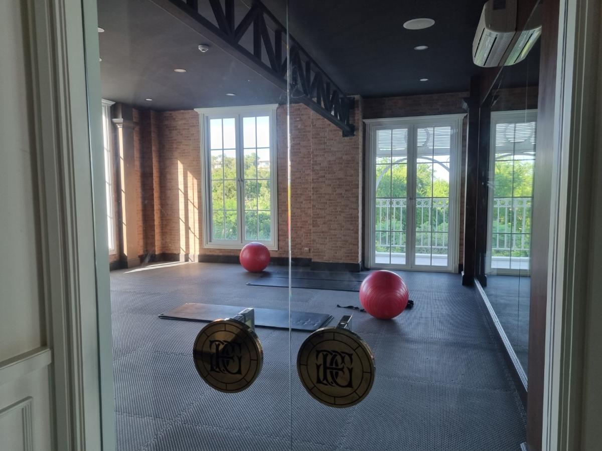 ขายคอนโดพัทยา บางแสน ชลบุรี สัตหีบ : 🔥ขายด่วน🔥แกรนด์ ฟลอริด้า บีชฟร้อนท์ คอนโด รีสอร์ท พัทยา ใกล้หาดจอมเทียน วิวสระน้ำ โซน G  (ราคาต่อรองกันได้)