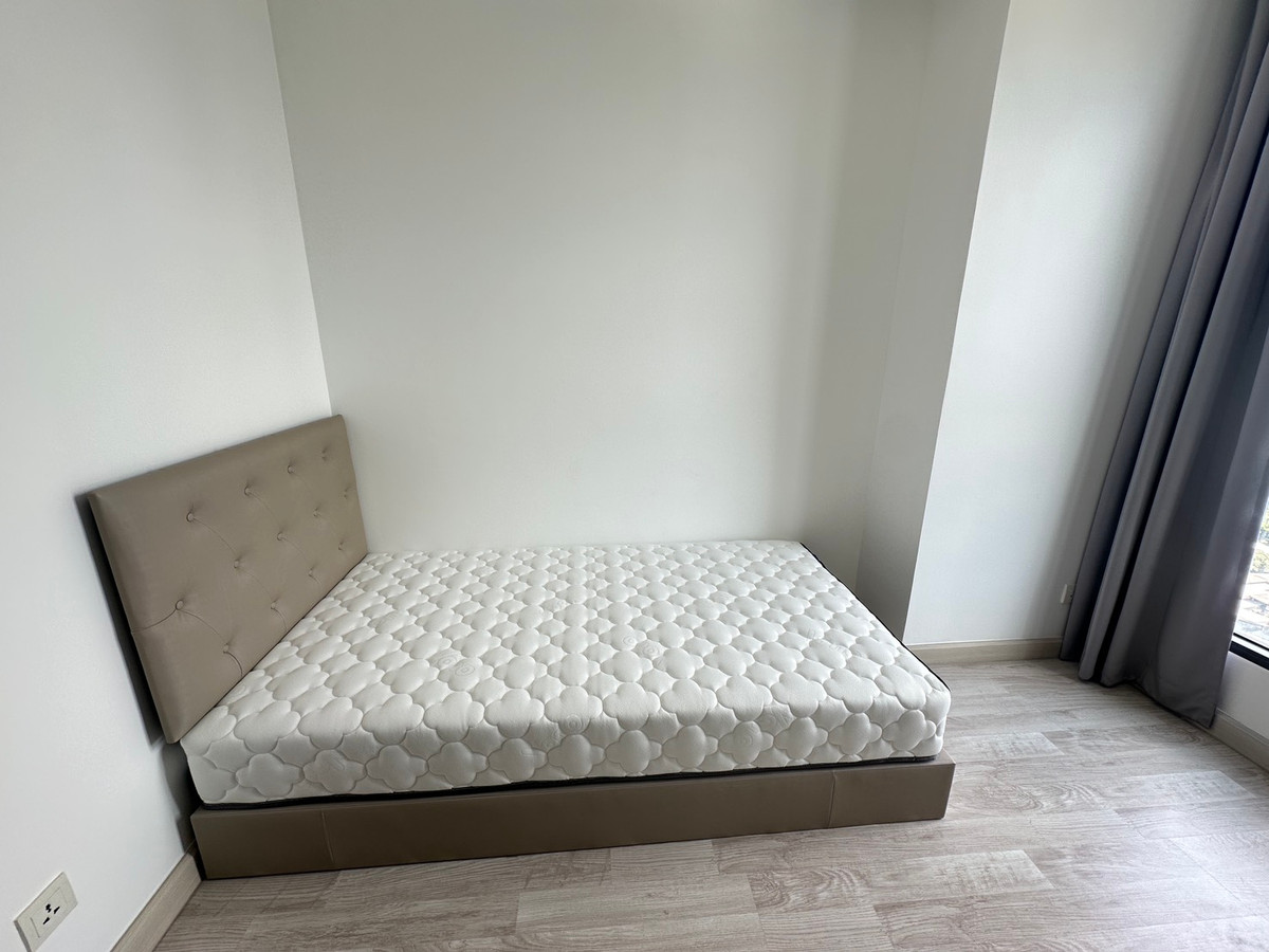 For RentCondoWongwianyai, Charoennakor : !! Beautiful room for rent IDEO Mobi Sathorn BTS, Thonburi