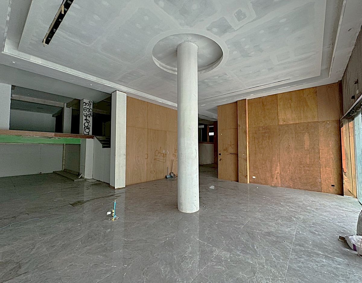 For RentShop HouseRama9, Petchburi, RCA : Commercial building, 5 units, walking distance to Airport Link ** NO CO-AGENT ** 