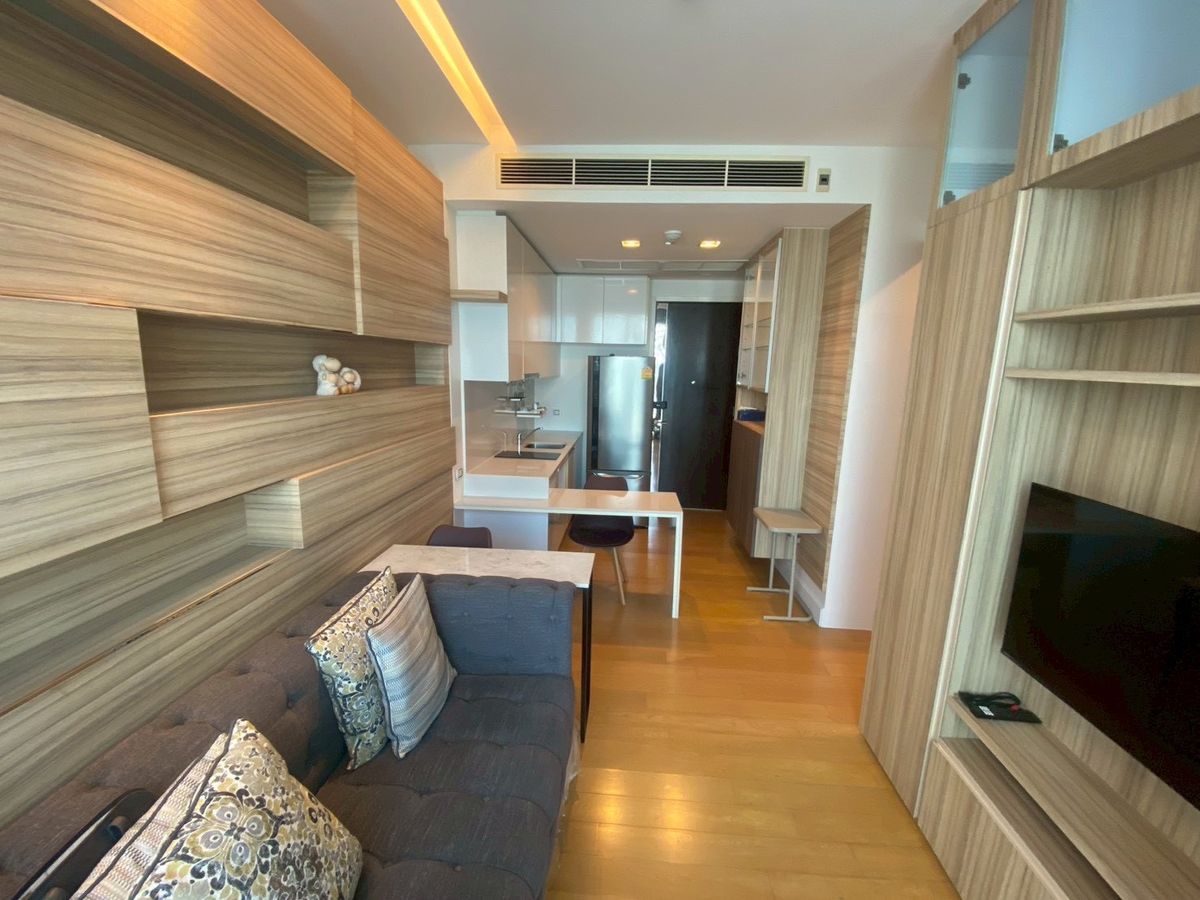 For RentCondoLadprao, Central Ladprao :  40 sq.m., located on the 12Ath floor. Condo for rent, Equinox phahol-vibha, close MRT Phahon Yothin  600m.