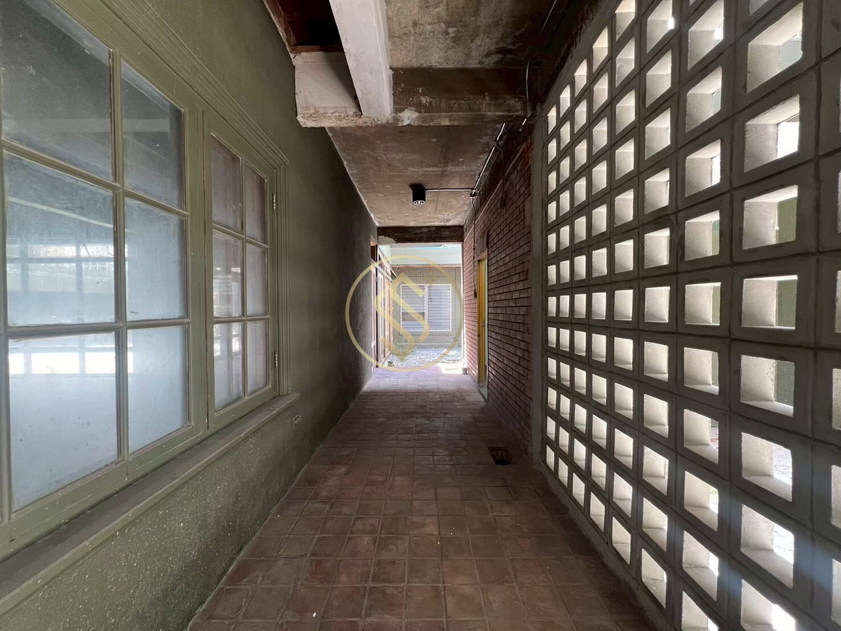 ให้เช่าบ้านสะพานควาย จตุจักร : ให้เช่าบ้านเดี่ยว 2 ชั้น ติดถนนประติพัทธ์ บ้านเดี่ยวดีไซน์สวย มีเอกลักษณ์ ตรงข้ามร้านพริกหยวก ติดถนนประดิพัทธ์ 