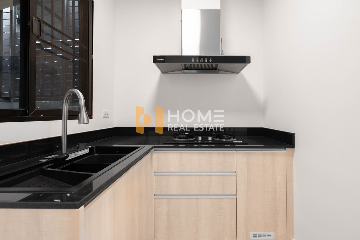 ขายทาวน์โฮมรามคำแหง หัวหมาก : ทาวน์โฮมรีโนเวทใหม่ ราคาดีมาก🔥 ทาวน์โฮม บ้านกลางเมือง พระราม 9 - รามคำแหง / 3 ห้องนอน (ขาย), Baan Klang Muang Rama 9 - Ramkhmahaeng / Townhome 3 Bedrooms (FOR SALE) AA626