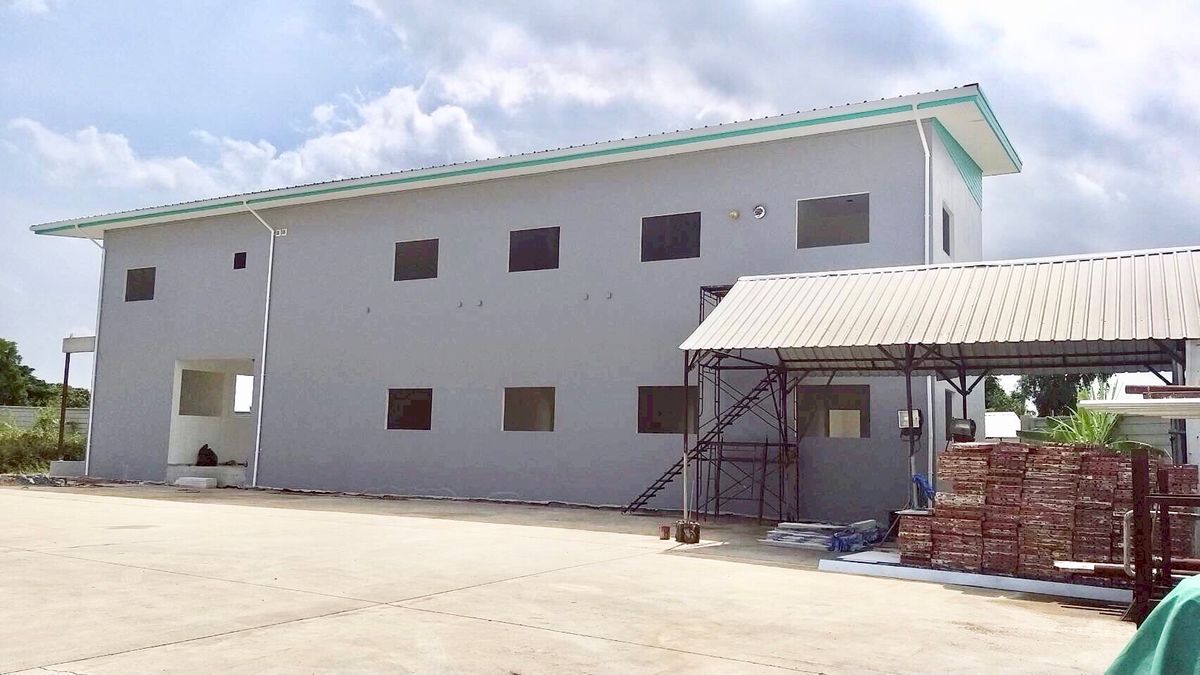 For SaleFactoryLadkrabang, Suwannaphum Airport : Land for sale, purple, developed With a factory building The owner is a German engineer. Design by yourself. Download trailer. Near motorway Near Suvarnabhumi Airport