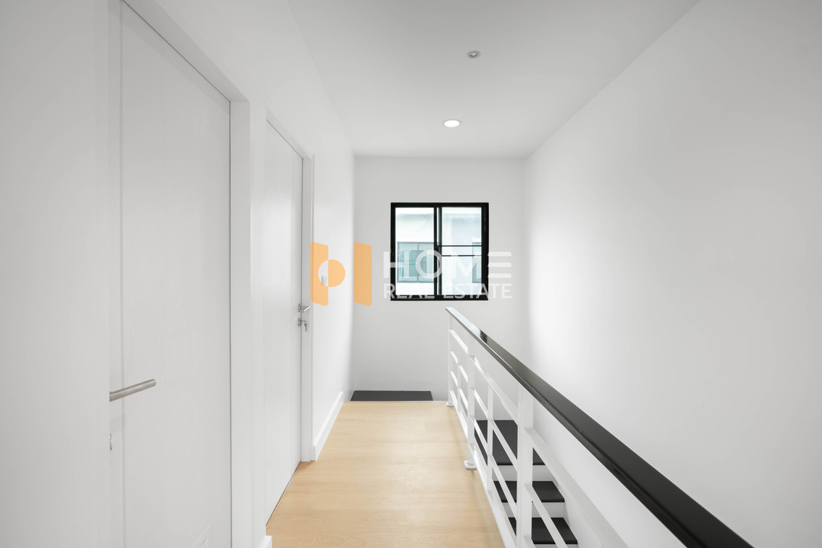 ขายทาวน์โฮมรามคำแหง หัวหมาก : ทาวน์โฮมรีโนเวทใหม่ ราคาดีมาก🔥 ทาวน์โฮม บ้านกลางเมือง พระราม 9 - รามคำแหง / 3 ห้องนอน (ขาย), Baan Klang Muang Rama 9 - Ramkhmahaeng / Townhome 3 Bedrooms (FOR SALE) AA626