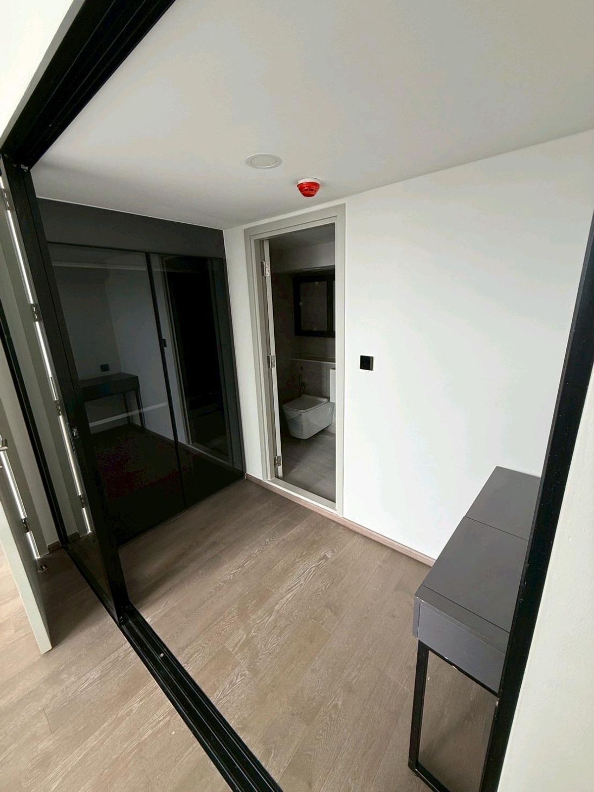 For SaleCondoSiam Paragon ,Chulalongkorn,Samyan : Park Origin Chula Samyan【𝐒𝐄𝐋𝐋】🔥Cozy and warm, using wood tones and soft lighting to create a relaxing atmosphere🔥  Contact Line ID: @hacondo