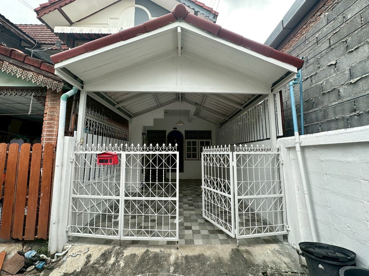 ขายทาวน์โฮมปทุมธานี รังสิต ธรรมศาสตร์ : 🔥 ขายด่วน🔥 TownHouse🔥 ใกล้ตลาดAC ลำลูกกาคลองสี่ 2นอน2น้ำ  16ตรว. เพียง 1.5 MB เท่านั้น