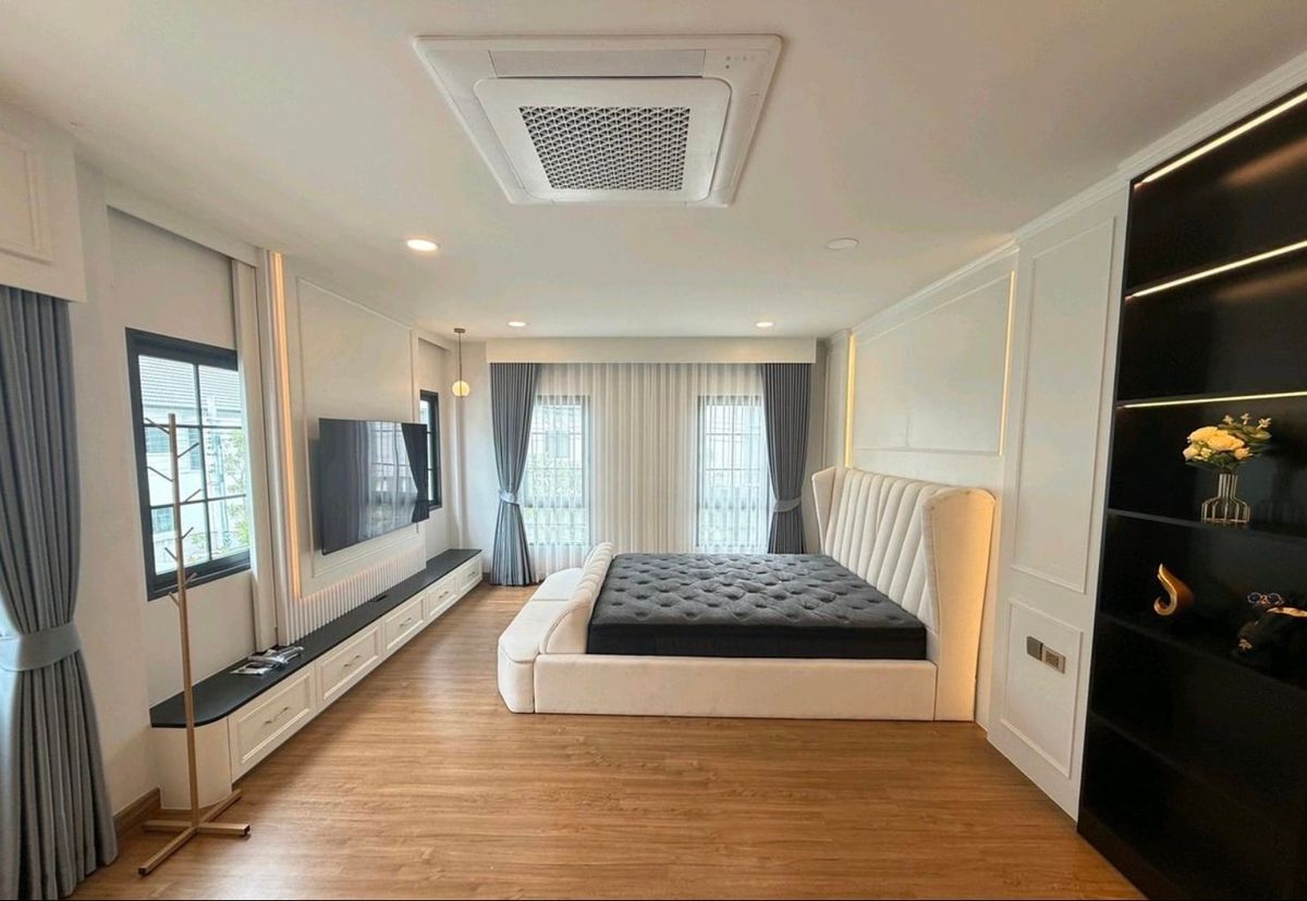 ให้เช่าบ้านบางนา แบริ่ง ลาซาล : เช่าบ้านเดี่ยว 2 ชั้น ม. เซนโทร บางนา สวย หรูหรา เฟอร์ครบ ใกล้ ศูนย์การค้าเมกา บางนา สนใจแอตไลน์ครับ@841qqlnr