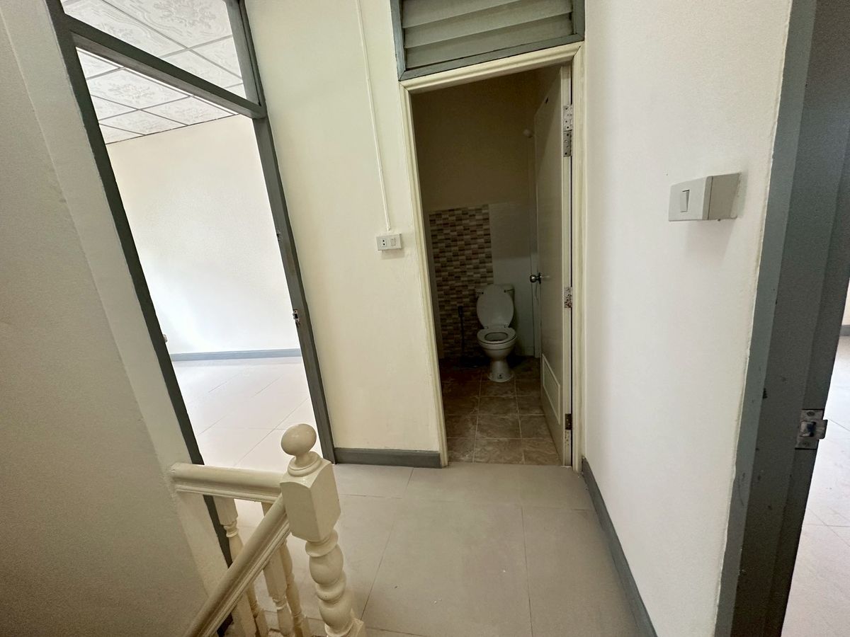 ขายทาวน์โฮมปทุมธานี รังสิต ธรรมศาสตร์ : 🔥 ขายด่วน🔥 TownHouse🔥 ใกล้ตลาดAC ลำลูกกาคลองสี่ 2นอน2น้ำ  16ตรว. เพียง 1.5 MB เท่านั้น