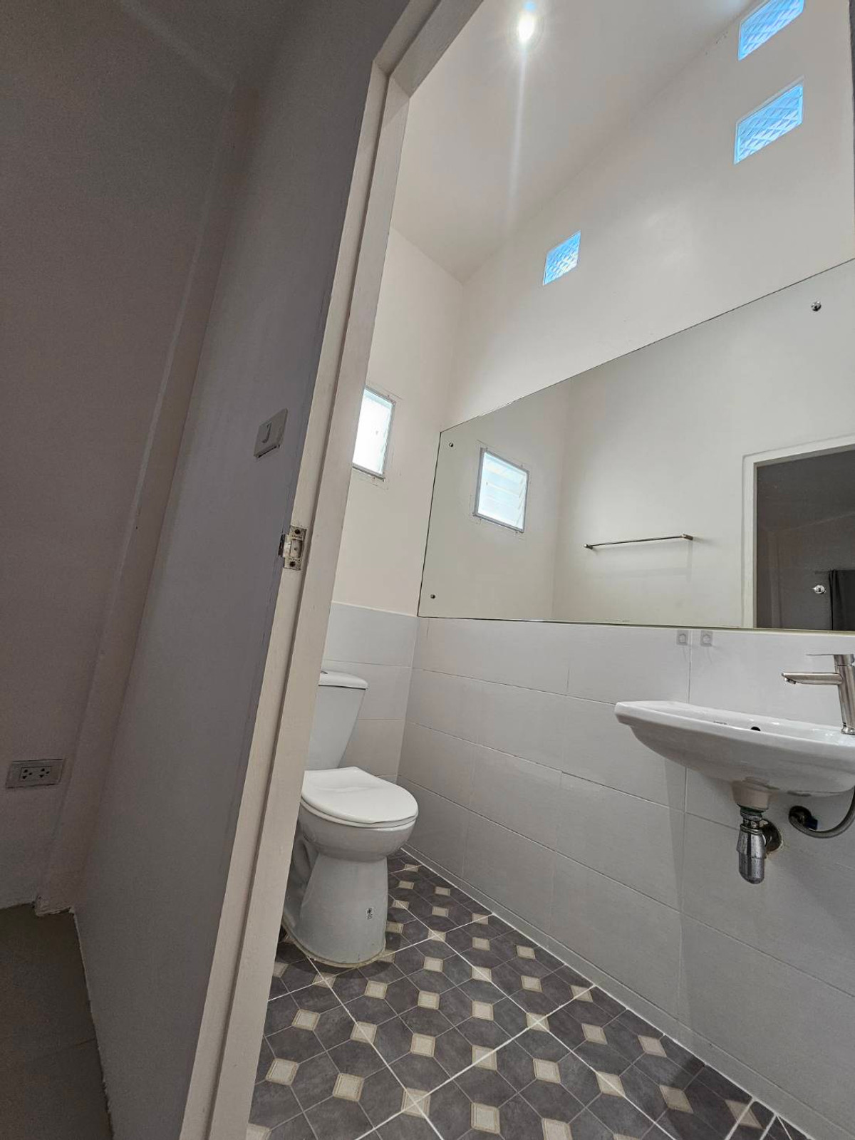 ให้เช่าบ้านเกษตรศาสตร์ รัชโยธิน : บ้านเดี่ยว ใกล้ ม.เกษตร บางเขน ออกได้หลายซอยมาก 3 ห้องนอน 2ห้องน้ำ