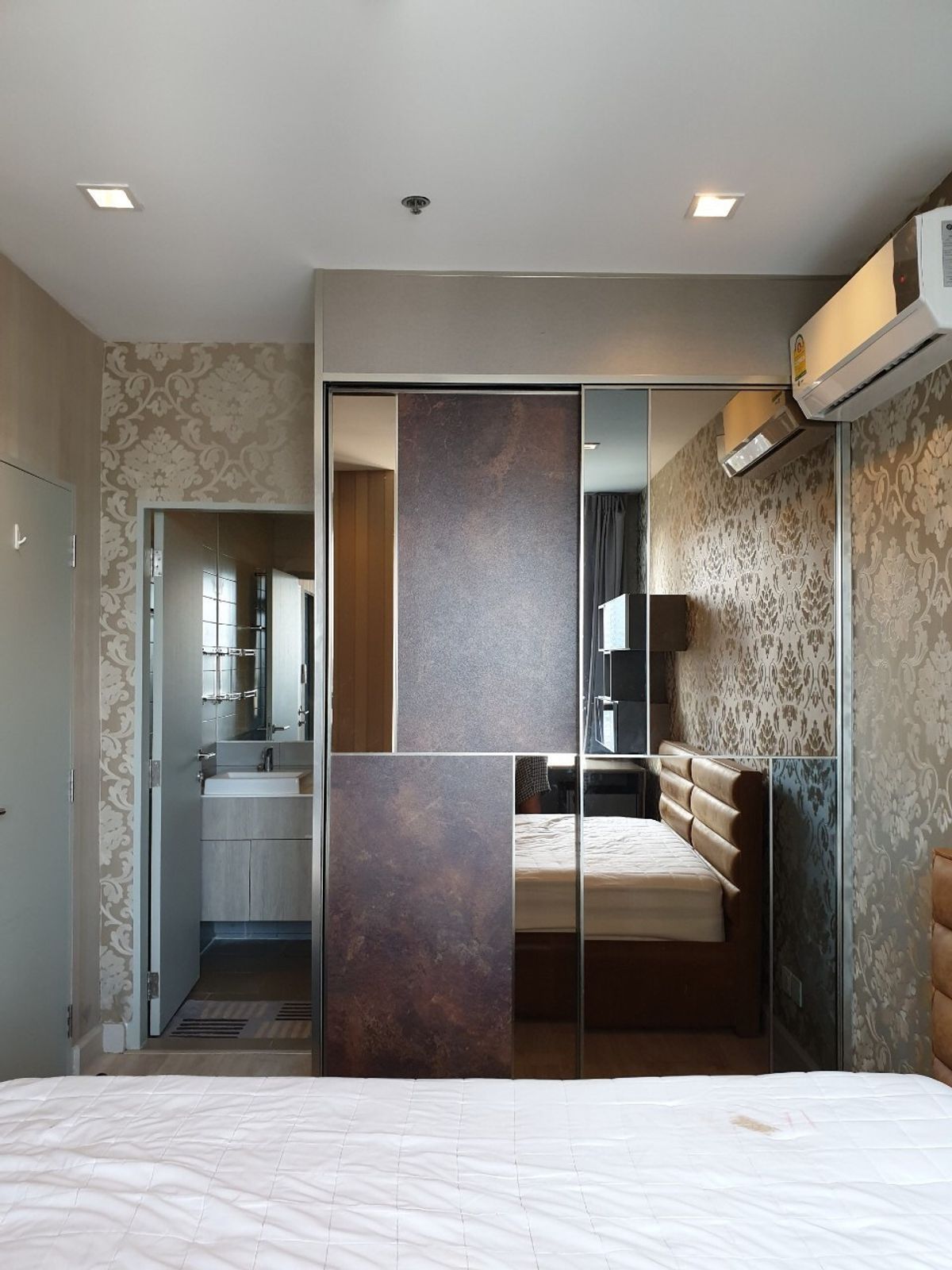 For RentCondoRama9, Petchburi, RCA : For rent 📍 IDEO Mobi Rama 9 📍 Fully furnished and equipped, near MRT Rama 9