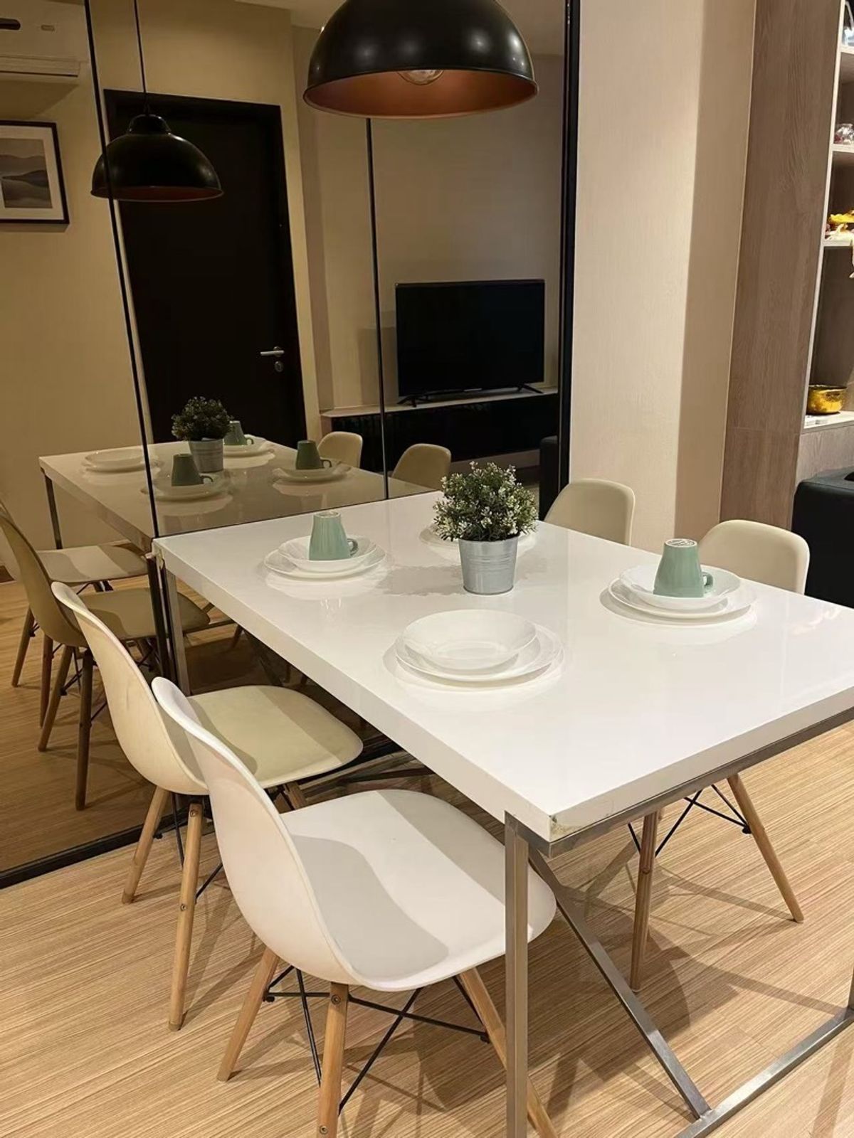 ขายคอนโดอ่อนนุช อุดมสุข : ขาย 2 นอน 1 น้ำ 45 ตรม. ห้องรีโนเวทใหม่ 8.5 ล้าน Sky Walk Residence