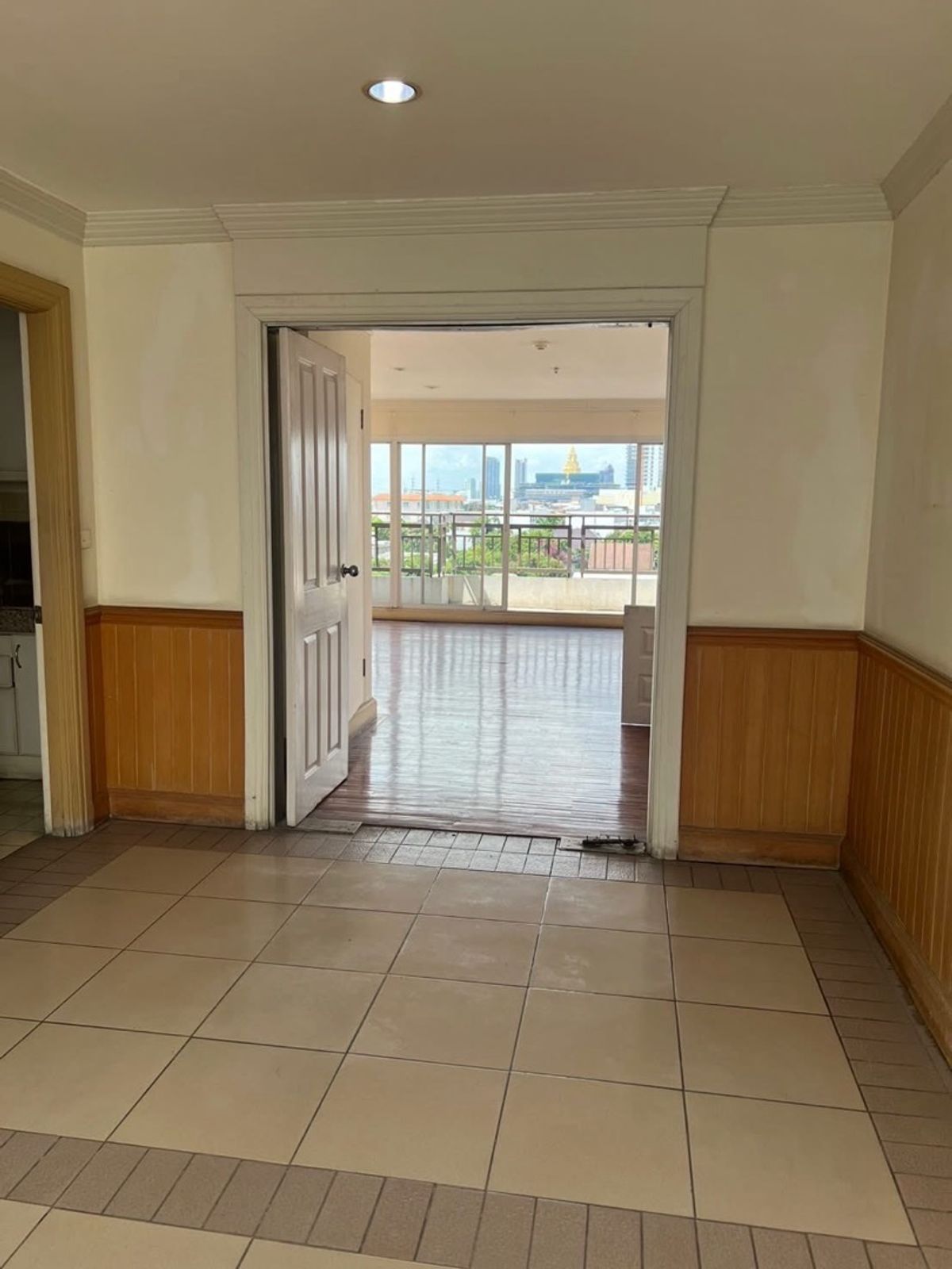 ขายคอนโดพระราม 8 สามเสน ราชวัตร : 📌ขายคอนโด บ้านสวนสุโขทัย ขนาด 871.48 Sq.m 9 ห้องนอน 12 ห้องน้ำ ราคา 80 MB ติดต่อ 086-795-9997 (จิมมี่)