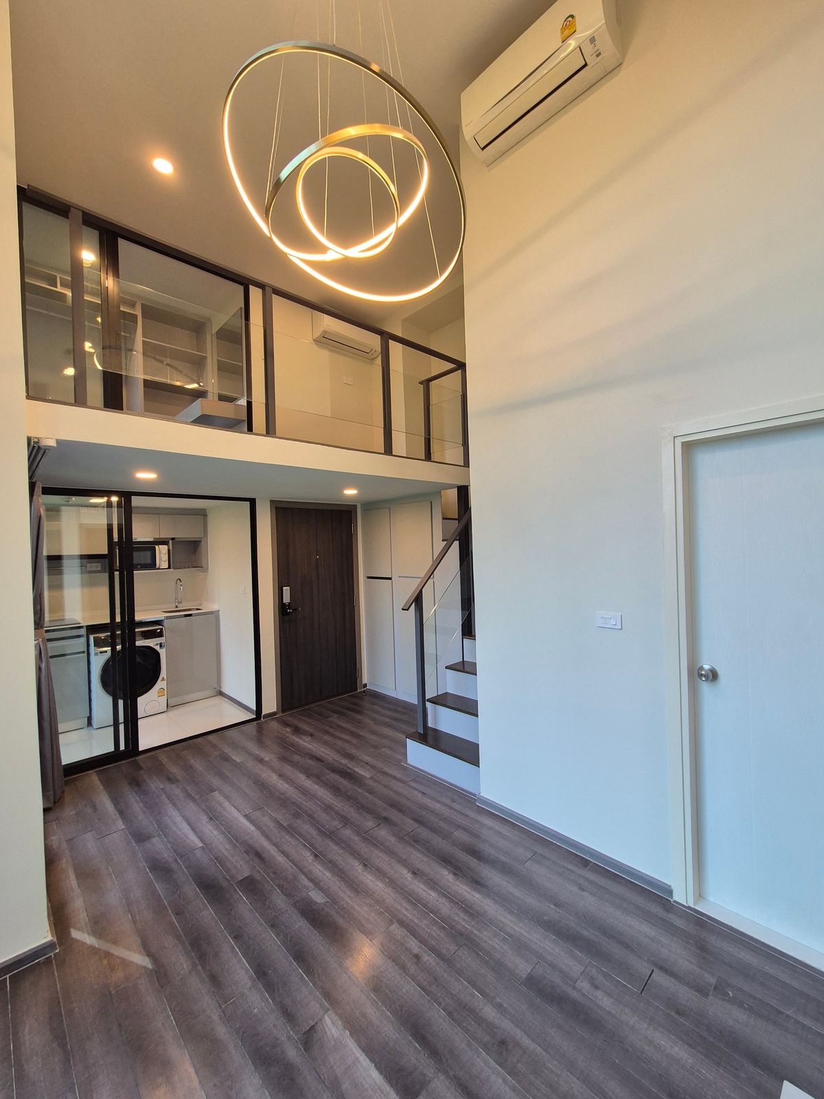 For SaleCondoRama9, Petchburi, RCA : ( BEST PRICE !! ) Condo for sale, Duo Space, 2 bedrooms, 42 sqm. Knightsbridge Space Rama 9, near MRT Rama 9.