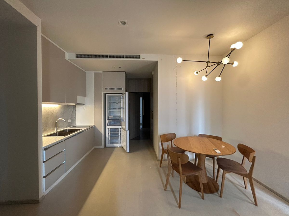 ให้เช่าคอนโดวิทยุ ชิดลม หลังสวน : Don’t Miss Out! 2BR Noble Ploenchit Now Only 80,000 THB (Down from 90,000)