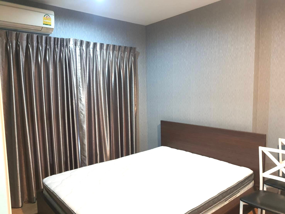 ให้เช่าคอนโดบางแค เพชรเกษม : ให้เช่า ห้องตกแต่งสวยขนาด 35 ตารางเมตร วิวสระว่ายน้ำ คอนโด The Parkland Phetkasem  ติด MRT หลักสอง