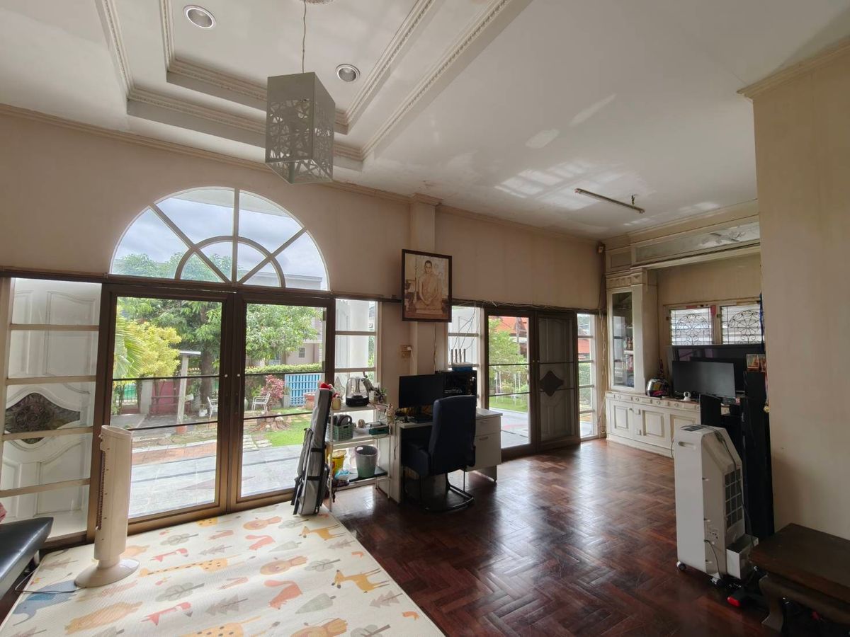 ขายบ้านเชียงใหม่ : ขายบ้านพร้อมที่ดินแปลงสวย 160 ตารางวา ทำเลทอง ใจกลางเชียงใหม่