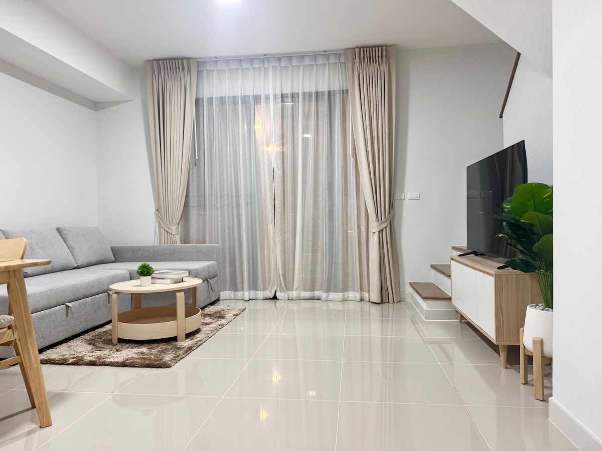 For RentTownhomeBangna, Bearing, Lasalle : Renting Pleino Sukhumvit Bangna 2, near Mega Bangna, only 5 minutes, beautifully decorated