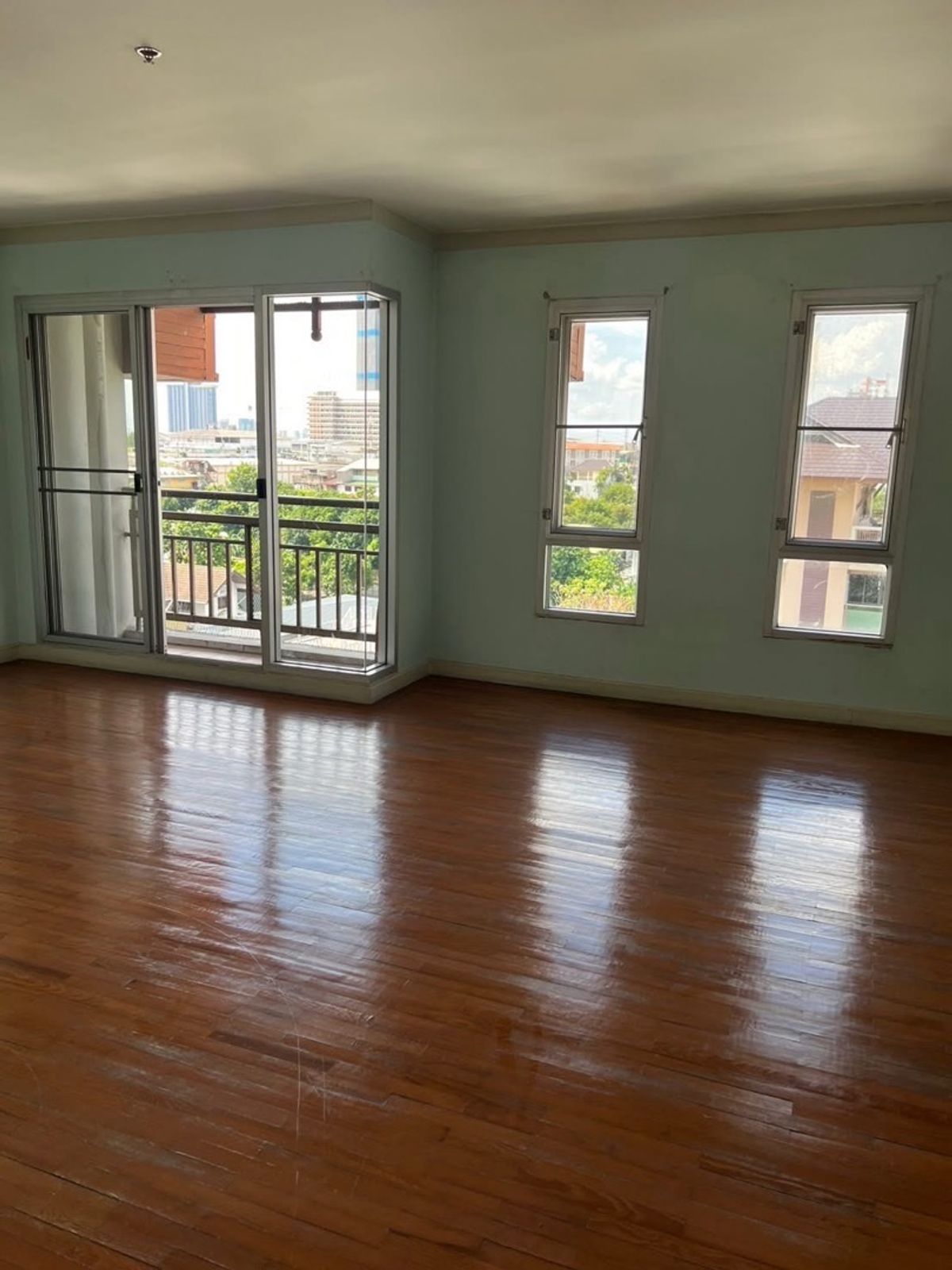 ขายคอนโดพระราม 8 สามเสน ราชวัตร : 📌ขายคอนโด บ้านสวนสุโขทัย ขนาด 871.48 Sq.m 9 ห้องนอน 12 ห้องน้ำ ราคา 80 MB ติดต่อ 086-795-9997 (จิมมี่)