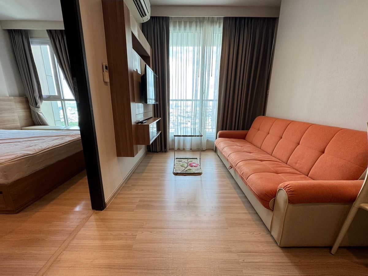 ให้เช่าคอนโดสาทร นราธิวาส : ห้องสวยมาก ว่างพร้อมให้เช่า Rhythm Sathorn ใกล้ Bts สะพานตากสิน นัดชมได้เลยครับ