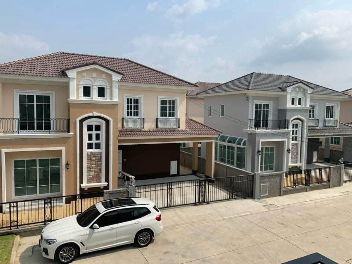For RentHouseNawamin, Ramindra : Rent a detached house, Grandio Ram Intra-4 bedroom luxury rings behind the corner furniture, luxury, with electrical appliances.