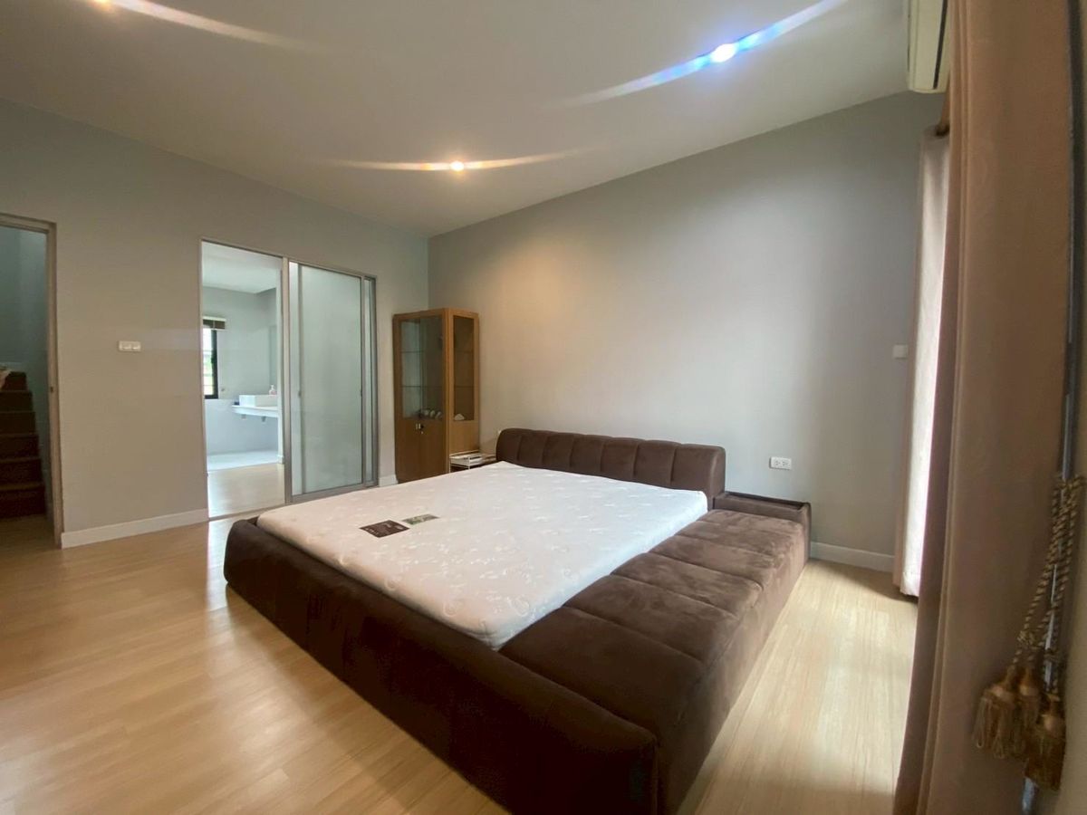 For SaleTownhomeVipawadee, Don Mueang, Lak Si : Three -story townhome for sale Signature Vibhavadi 60 project, beautiful house, good location, ready to stay