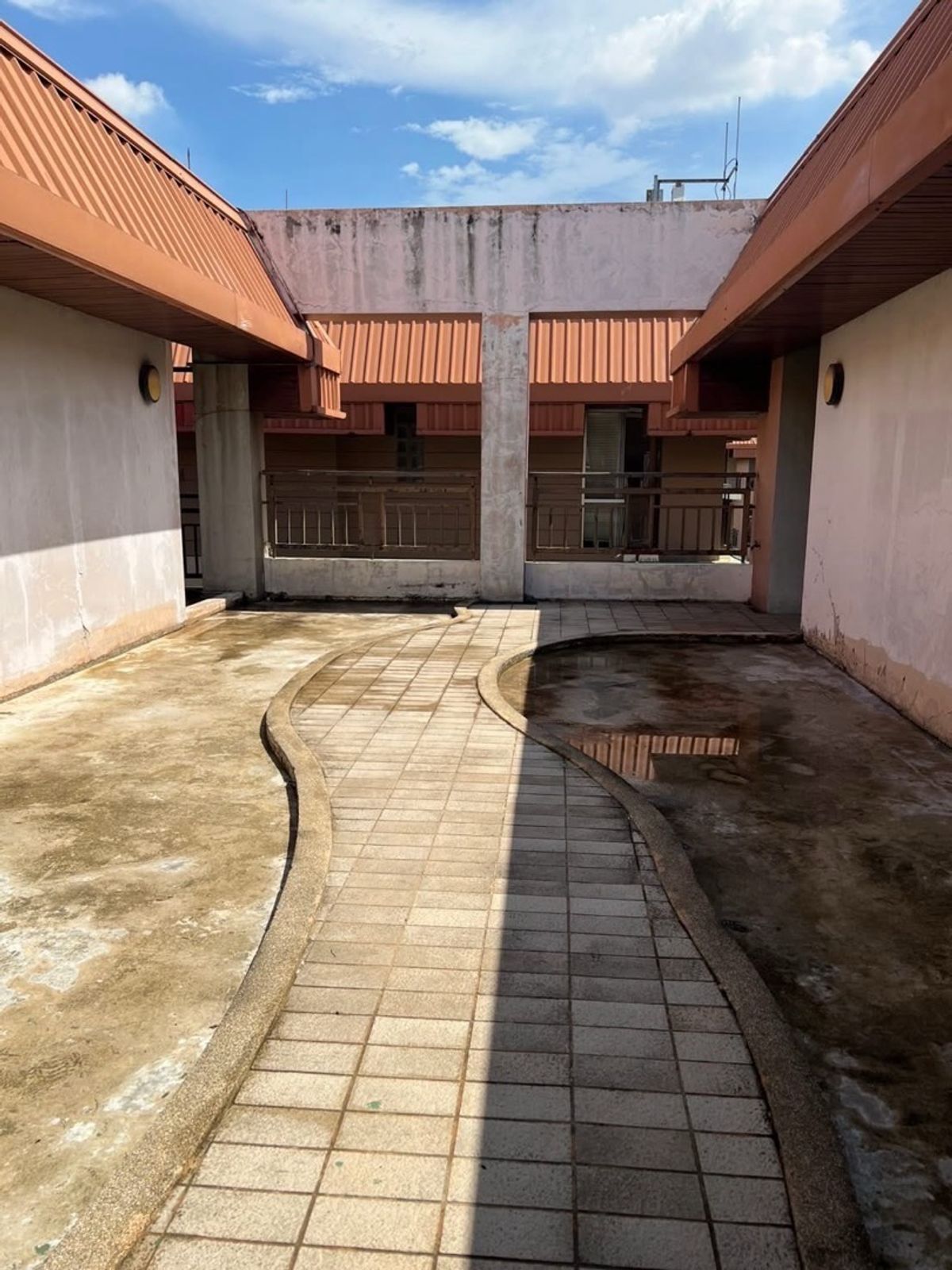 ขายคอนโดพระราม 8 สามเสน ราชวัตร : 📌ขายคอนโด บ้านสวนสุโขทัย ขนาด 871.48 Sq.m 9 ห้องนอน 12 ห้องน้ำ ราคา 80 MB ติดต่อ 086-795-9997 (จิมมี่)