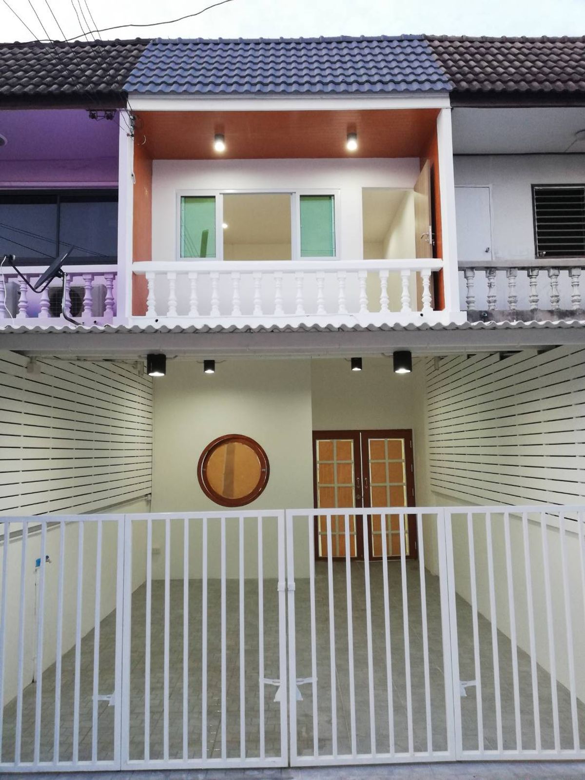 For SaleTownhomeNonthaburi, Bang Yai, Bangbuathong : Selling with tenants Townhome, Sai Thong Tiwanon Village, Soi 45