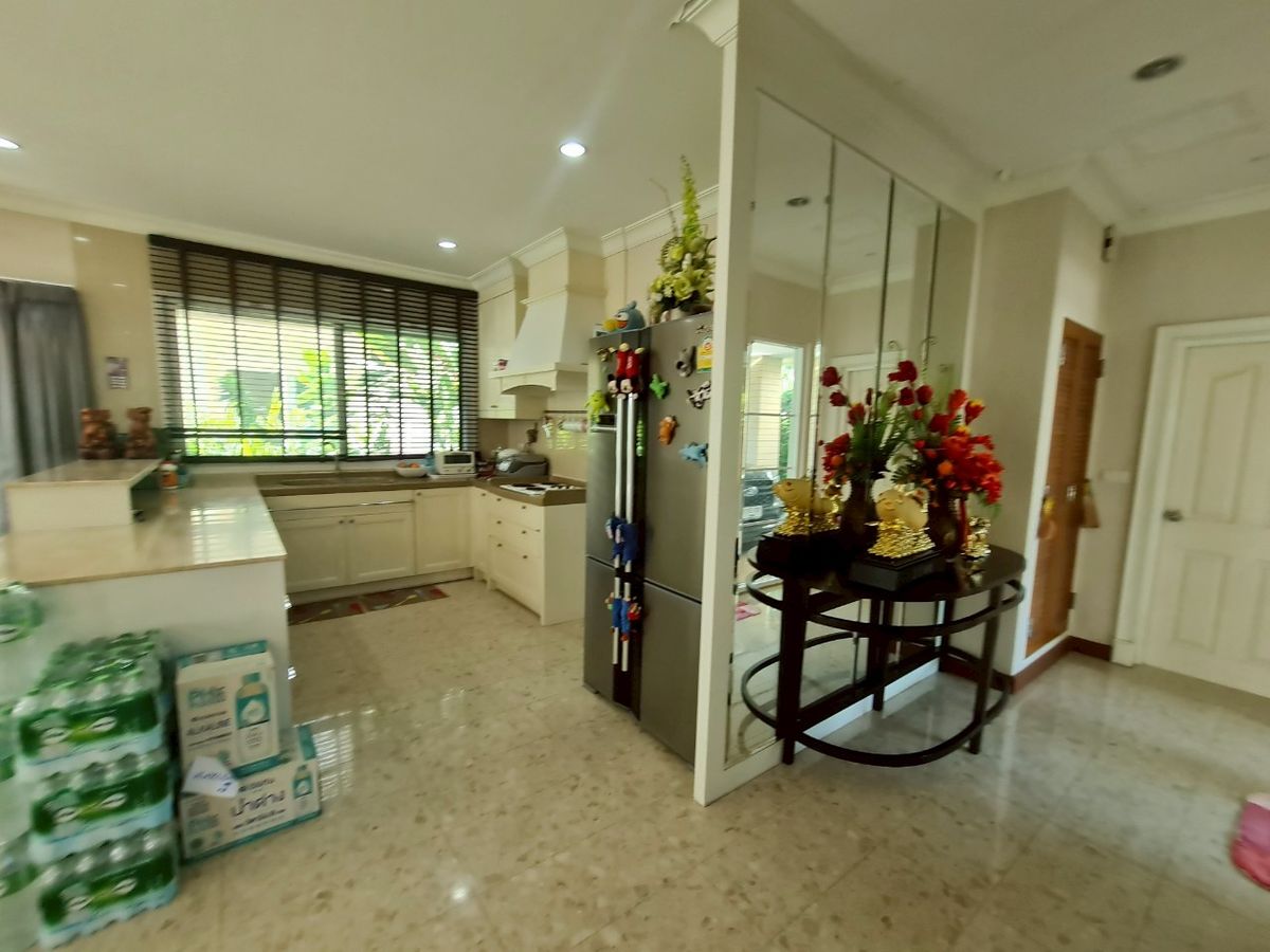 For SaleHouseRattanathibet, Sanambinna : Luxury single-style house for sale, Luxury Luxury Project, Ratchaphruek-Rattanathibet 2, with a certified house Very beautiful condition