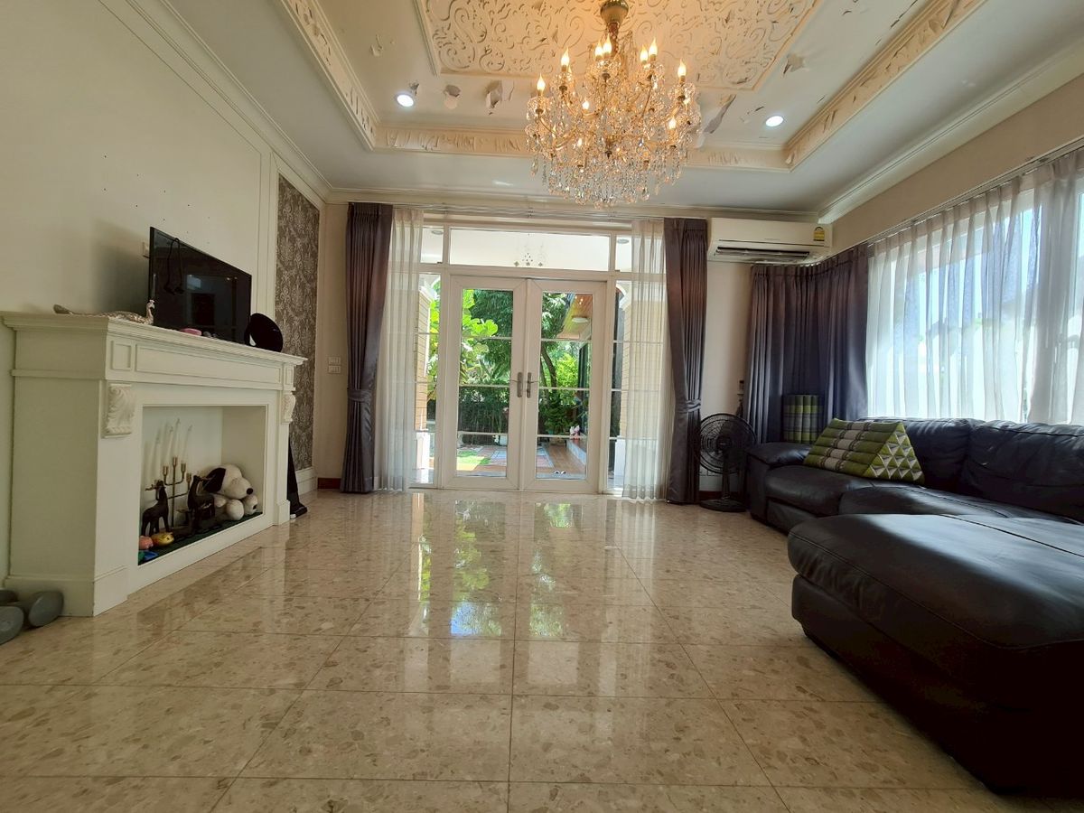 For SaleHouseRattanathibet, Sanambinna : Luxury single-style house for sale, Luxury Luxury Project, Ratchaphruek-Rattanathibet 2, with a certified house Very beautiful condition