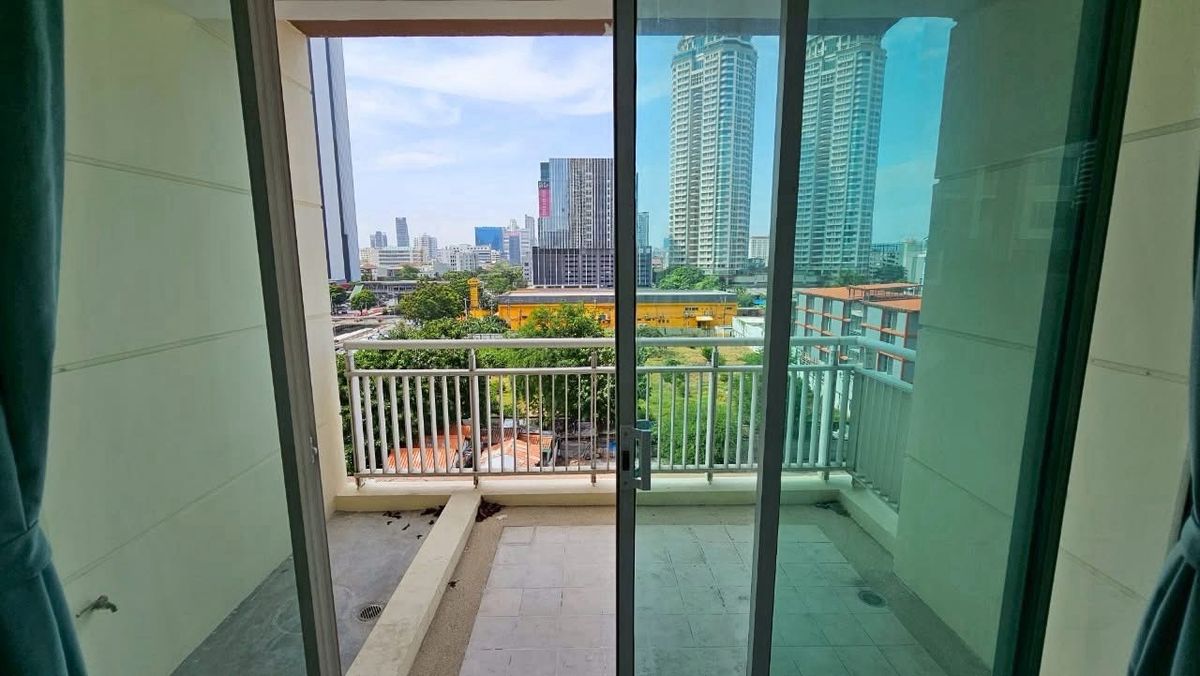 ขายคอนโดสาทร นราธิวาส : 📌ขาย Penthouse The Emprie place sathorn ขนาด 370.87 Sq.m 3 bed 4 bath 3 ที่จอดรถ +สระว่ายน้ำส่วนตัว ราคา 44.4 MB ติดต่อ 086-795-9997 (จิมมี่)