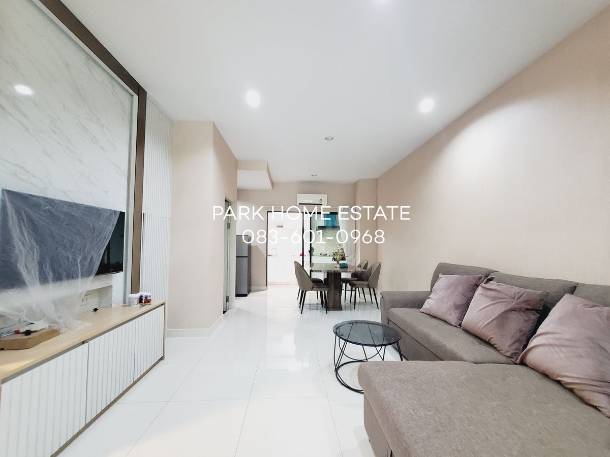For RentTownhomeMin Buri, Romklao : Only 35,000 baht/month, 3 -story townhome, 3 bedrooms, 3 bathrooms, 2 parking spaces, 152 square meters of living space (18 square wah area)