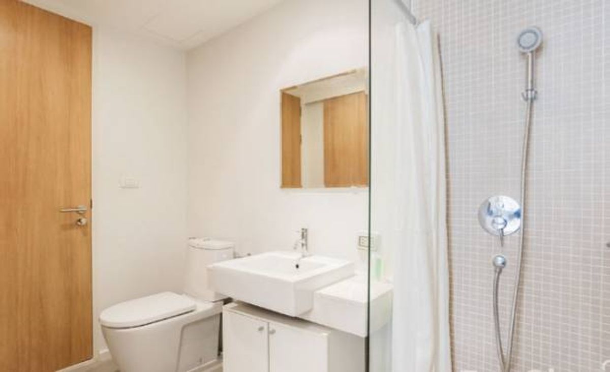 For RentCondoWitthayu, Chidlom, Langsuan, Ploenchit : !! Beautiful room for rent. The NEST PLOENCHIT near BTS Ploenchit