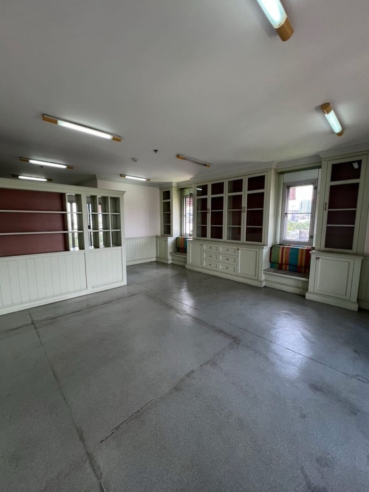 ขายคอนโดพระราม 8 สามเสน ราชวัตร : 📌ขายคอนโด บ้านสวนสุโขทัย ขนาด 871.48 Sq.m 9 ห้องนอน 12 ห้องน้ำ ราคา 80 MB ติดต่อ 086-795-9997 (จิมมี่)